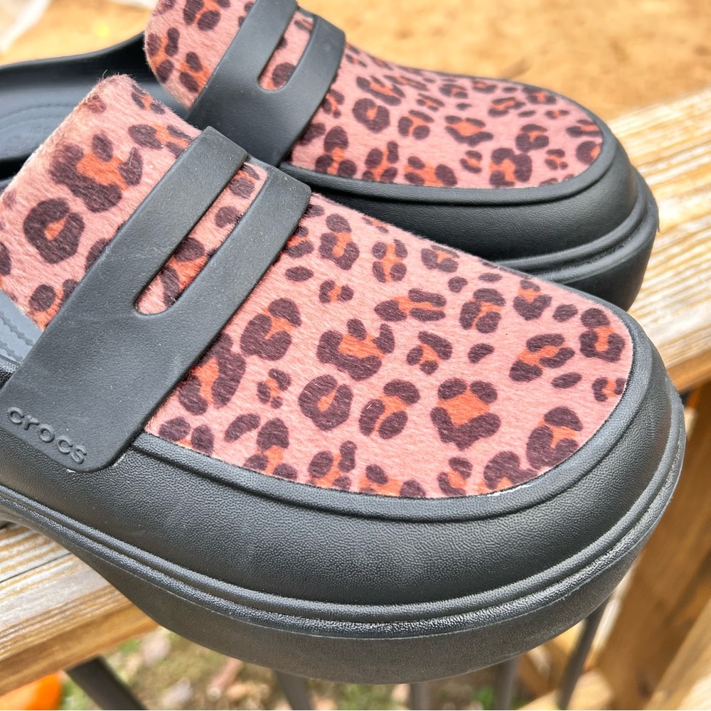 CROCS Women's Black and Leopard Platform Clogs - Picture 3 of 11